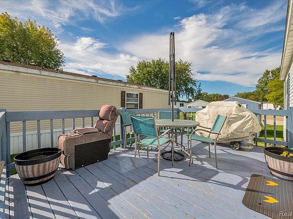 3rd image of 4651 Bromley Ct
