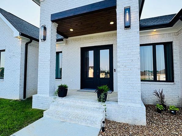 1 Ivy Dr