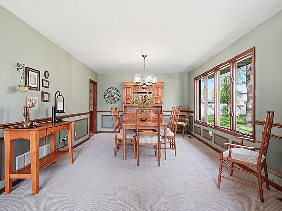 3rd image of 18070 Whitman Ln