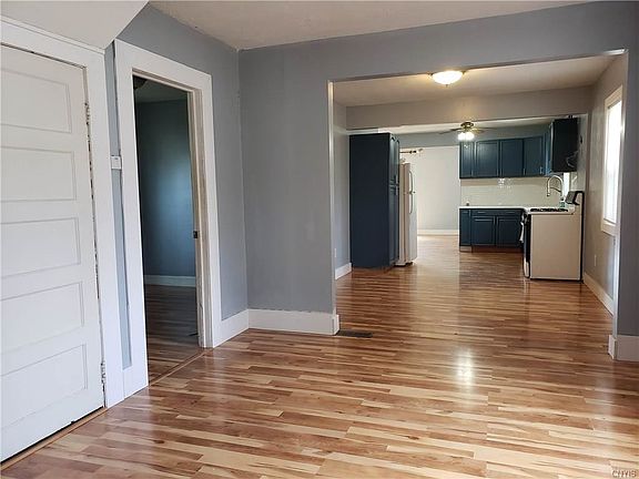 4th image of 224 Beley Ave