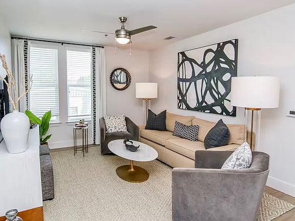 2nd image of 514 Jackson Ave E #206