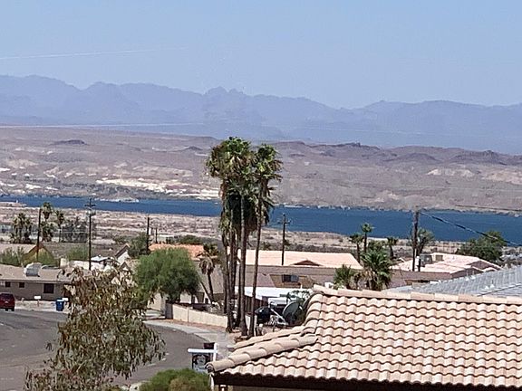 5th image of 25 Breakers Dr