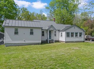 22 2nd St, Claremont, NH 03743