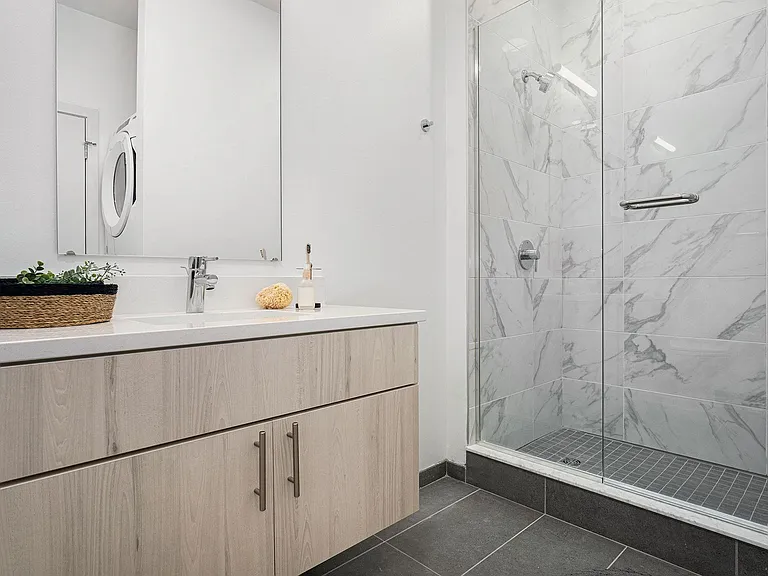 7410 Kercheval Ave #201 — Photo 14