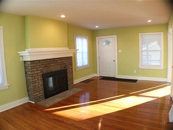 2nd image of 3014 Mitchell Ave