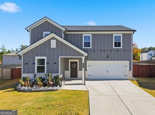 196 Summit Pointe Dr, Dallas, GA 30132