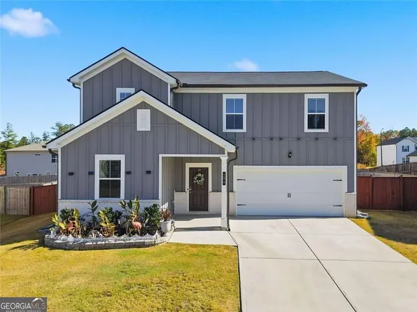 196 Summit Pointe Dr, Dallas, GA 30132