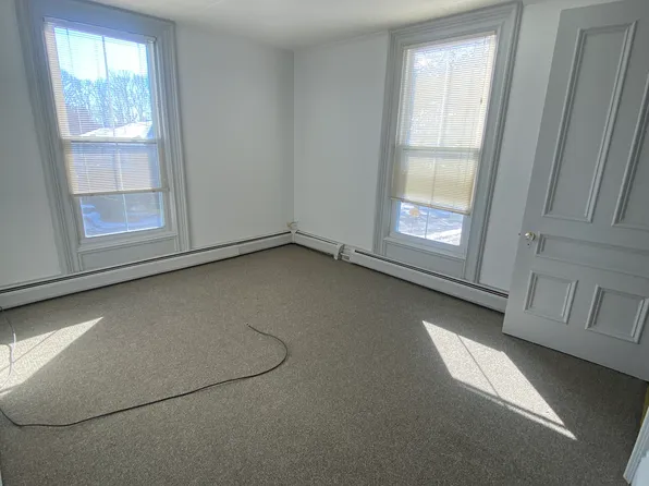 20 Elm St #3, Concord, NH 03303