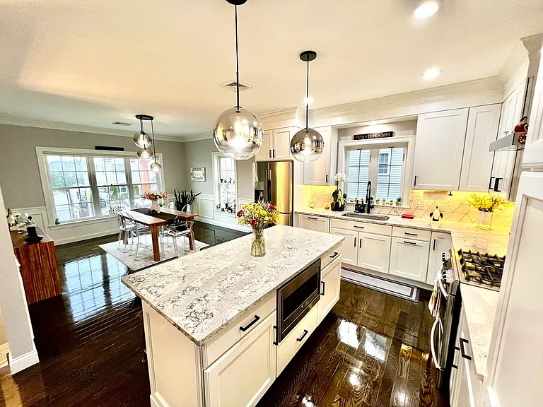 259 Oakwood Ave — Photo 9