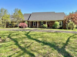 518 Drakesborough Dr, Bowling Green, KY 42103