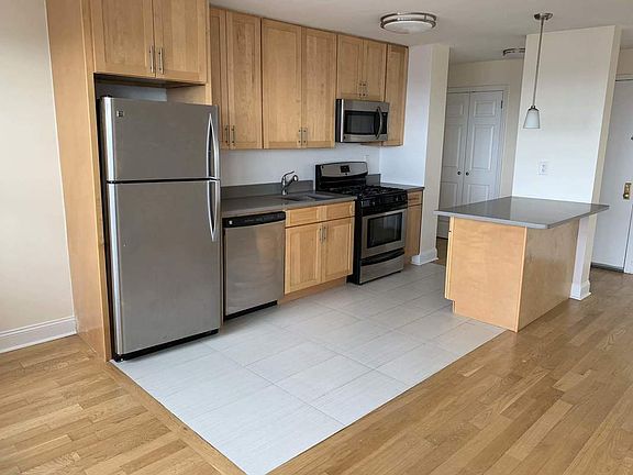 2nd image of 341 10th St APT 16C