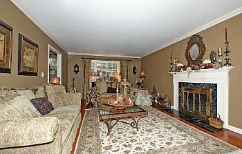 4th image of 96 Falmouth St