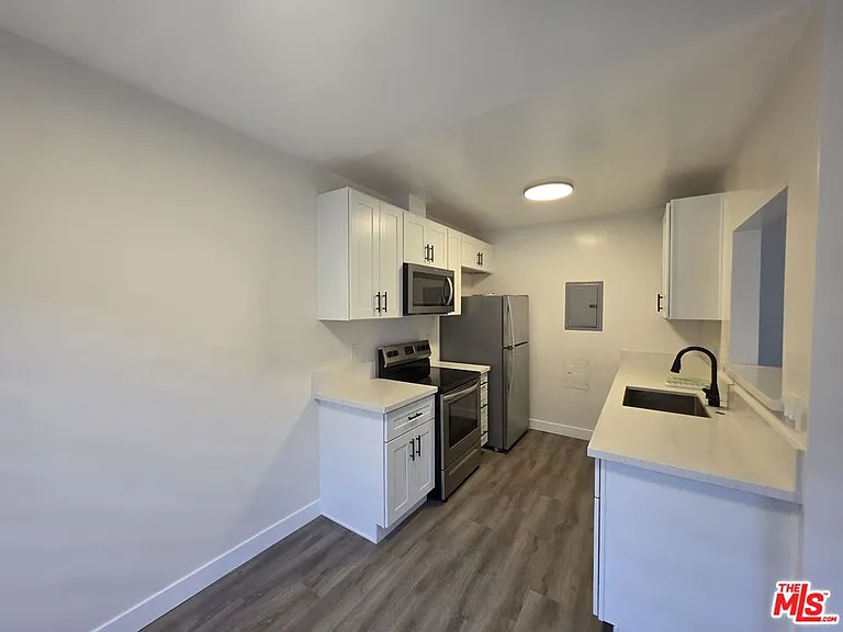 2228 20th St #5 — Photo 10