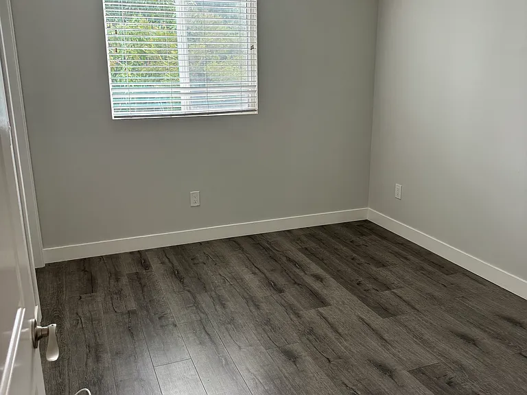 4454 Turquoise St #4456-1/2 — Photo 12