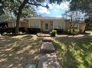 2604 Cloud Ct, Arlington, TX 76017