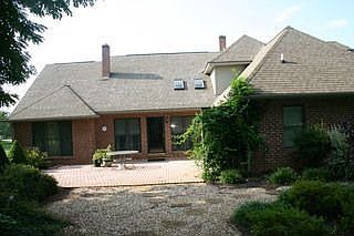 2nd image of 1061 Ragged Edge Rd