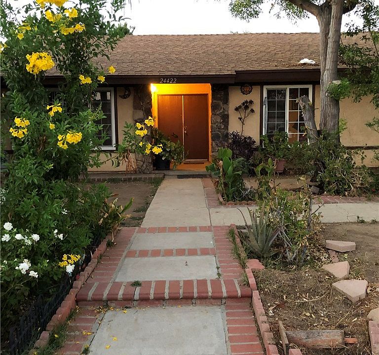 1st image of 24422 Lamont Dr