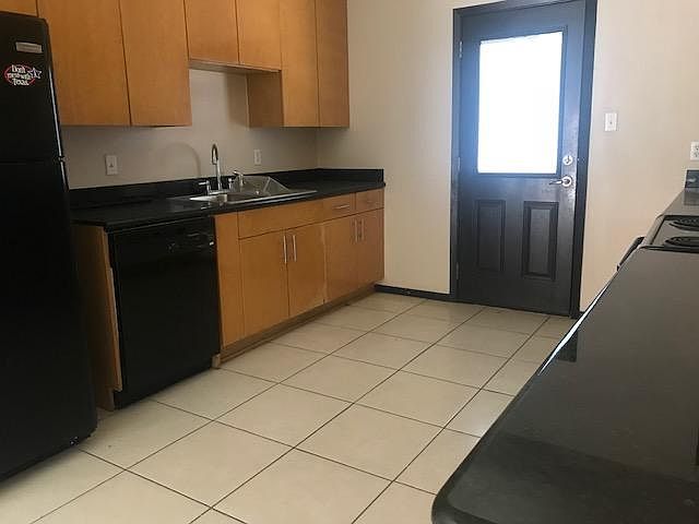 2nd image of 4618 N Cypress St APT 4