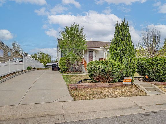 2nd image of 2705 W Park Pl