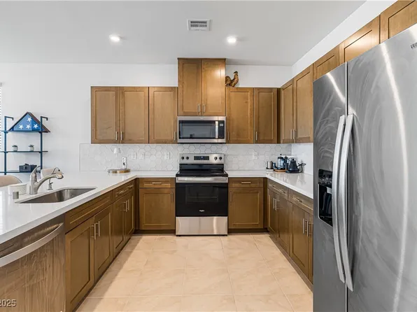 357 Ukelele Pl, Henderson, NV 89015