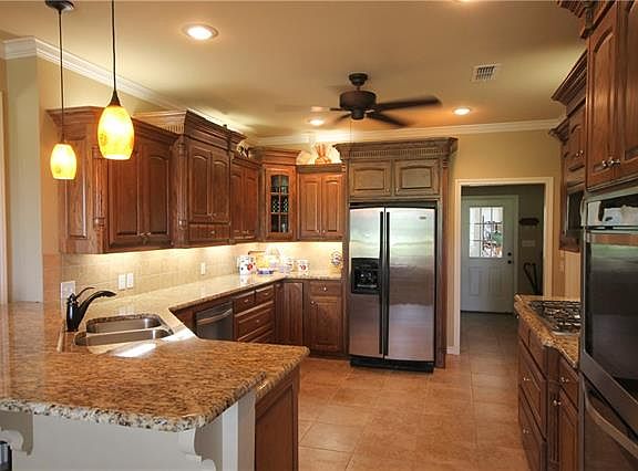 3rd image of 235 Winged Foot Dr