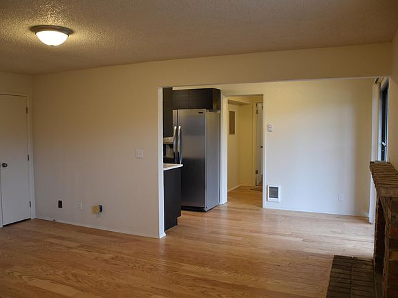 4th image of 15432 40th Ave S APT B