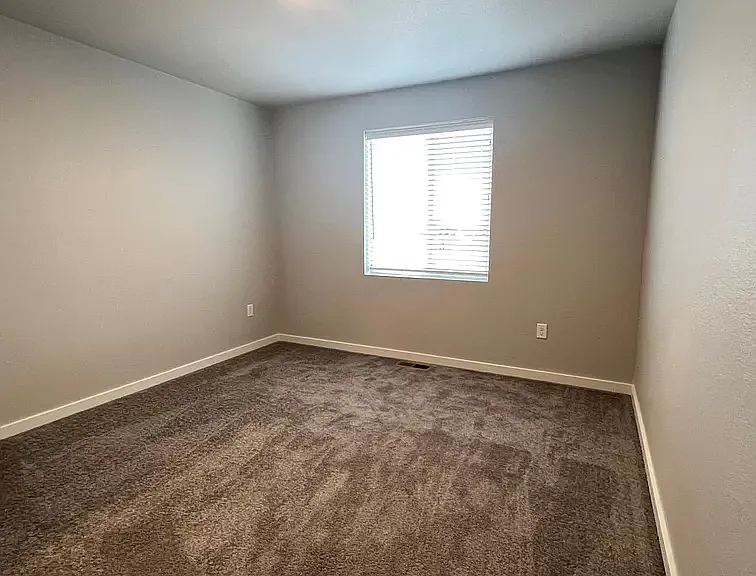 3655 Ronald Reagan Ave — Photo 38