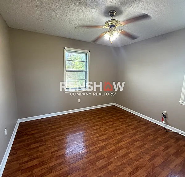 584 Lark St — Photo 21