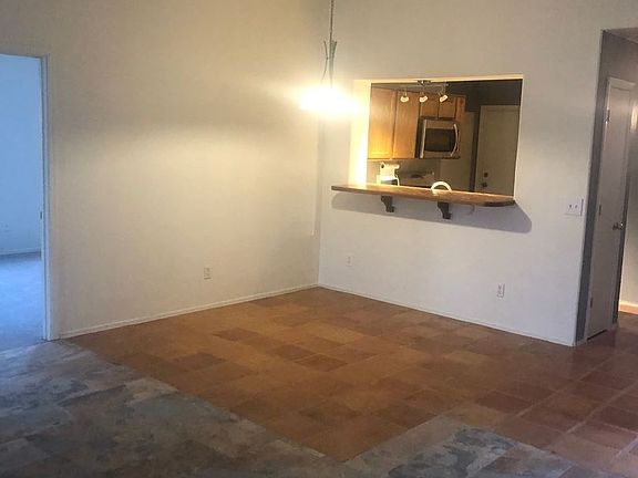 4th image of 13221 N Hammerstone Ln