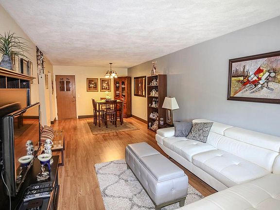 2nd image of 11 Strawberry Bank Road #17