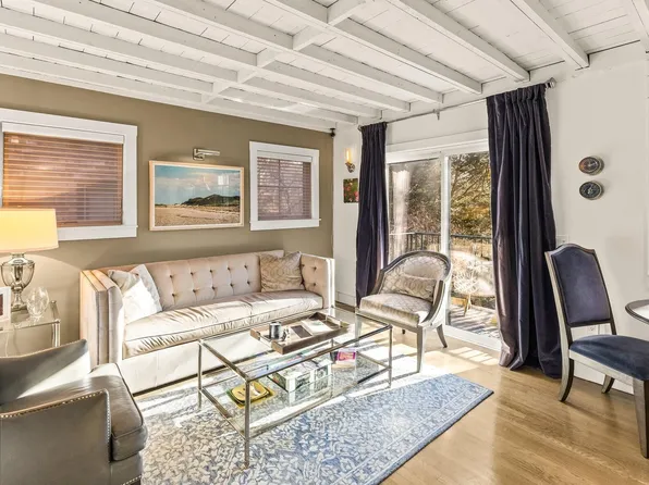 8 Meadow Road Unit 1, Provincetown, MA 02657