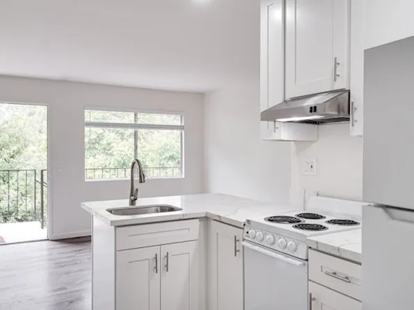 38th North Apartments | Live in the heart of University Heights!