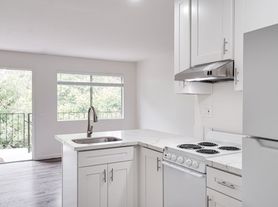 Remodeled One Bedroom Normal Heights