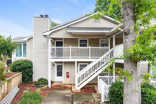 108 Augusta Dr SE Photo 1