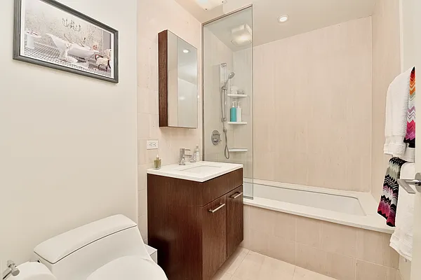 Rented by City Connections Realty | media 3