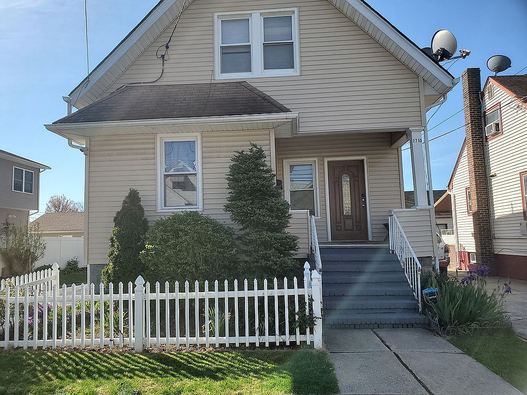 1710 Dill Ave Linden Nj 07036 Zillow