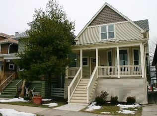 1128 Clarence Ave, Oak Park, IL 60304
