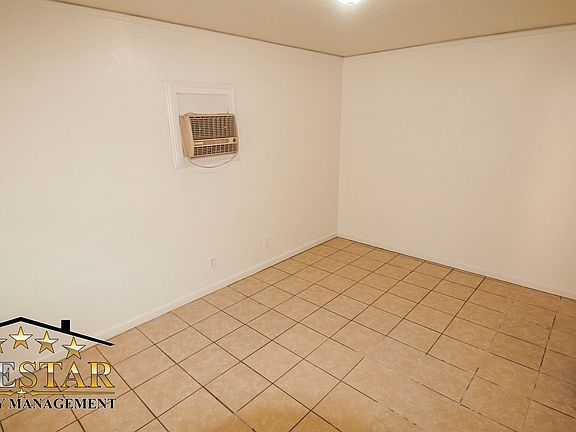 5th image of 304 Woodrow Ave #1
