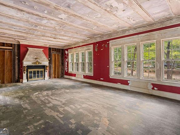4th image of 843 Springdale Rd