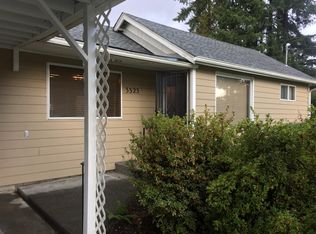 3323 Columbia Heights Rd, Longview, WA 98632