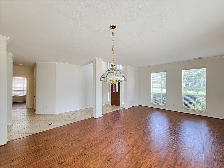 17403 Canyon Knoll Dr — Photo 9