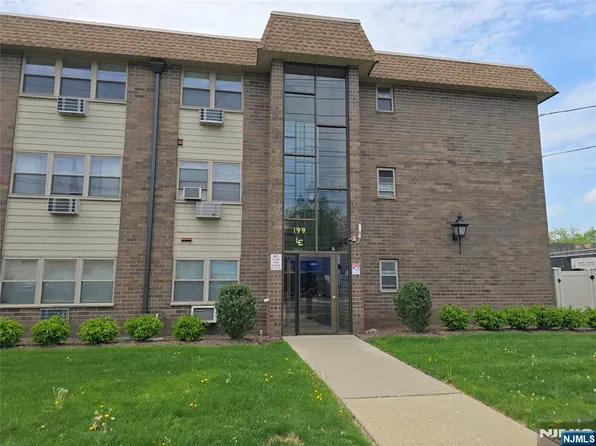 199 Bergen Tpke APT 3D, Ridgefield Park, NJ 07660