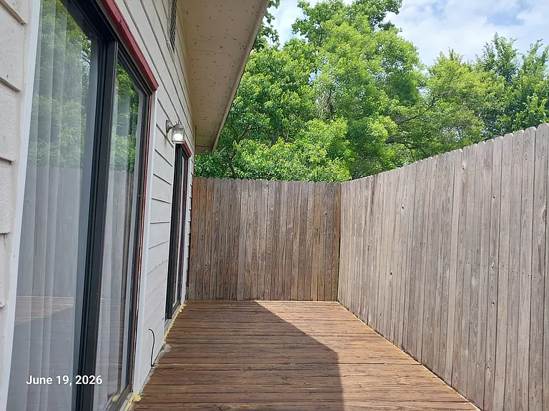 500 N Beaumont St — Photo 23