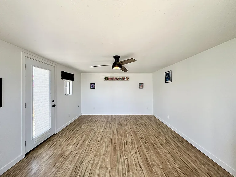 2757 Preece St — Photo 23