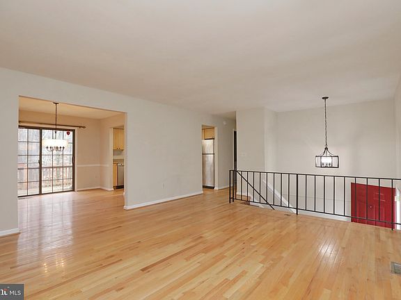5th image of 2619 Apple Way