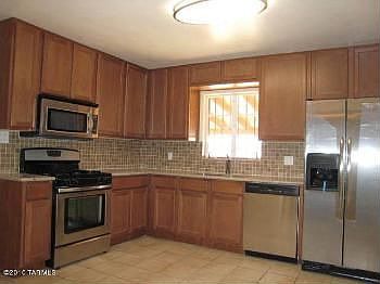 2nd image of 2438 E Beverly Dr