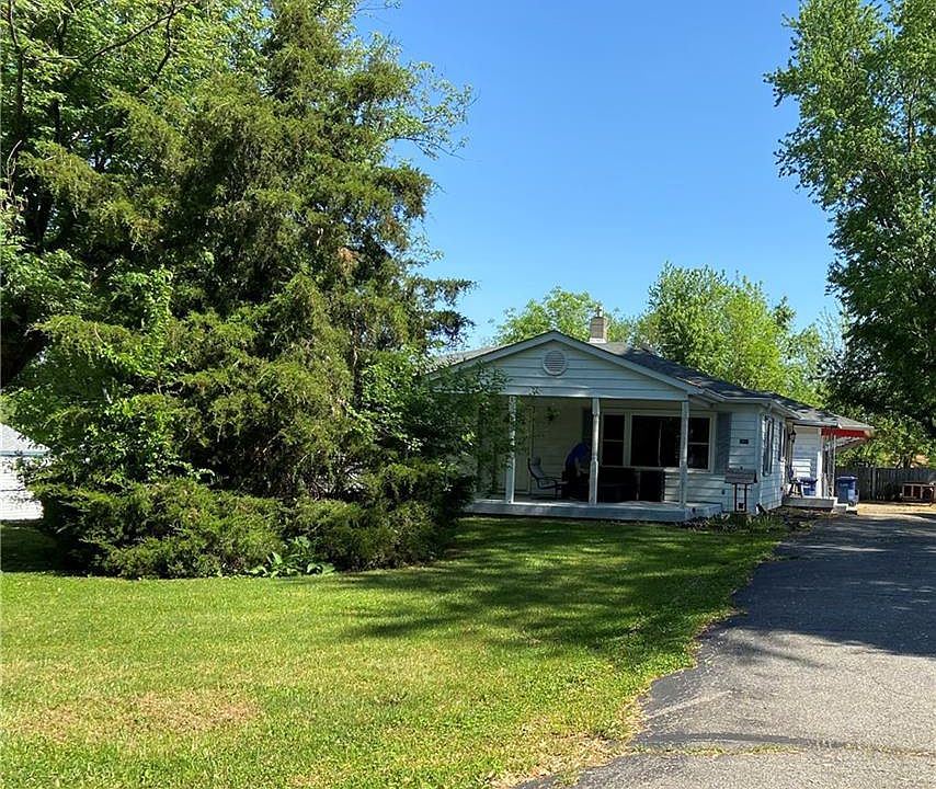 2nd image of 5088 Old Smith Valley Rd