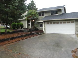 72 NE Buckeye Ln, Bremerton, WA 98311