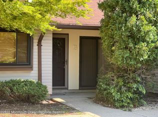 57 Amberly Dr UNIT B, Manalapan, NJ 07726