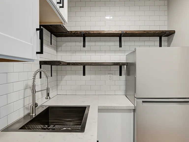 1606 E Catalina Dr #B — Photo 5
